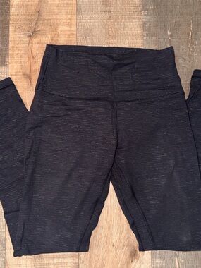 Women’s Black Lululemon Align Leggings